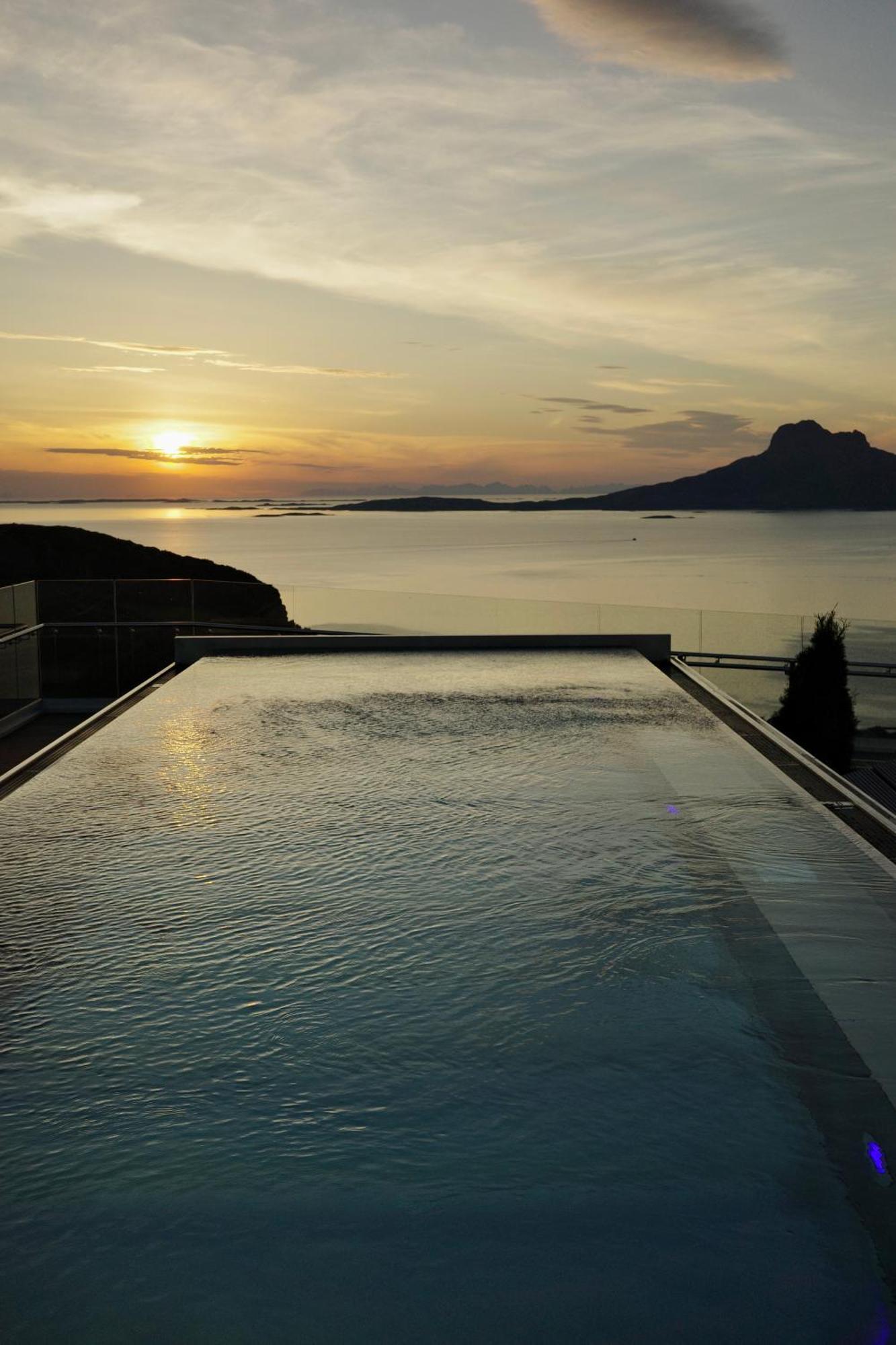 Wood Hotel Bodø Екстериор снимка
